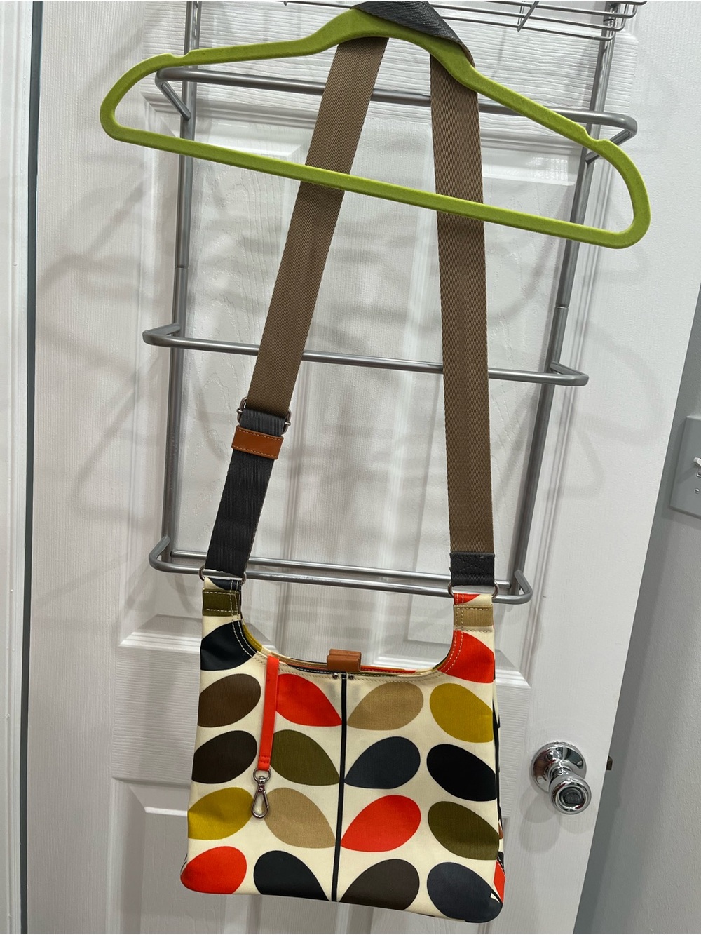 Orla Kiely canvas coated crossbody with signature leaf pattern. EUC! - Picture 2 of 8